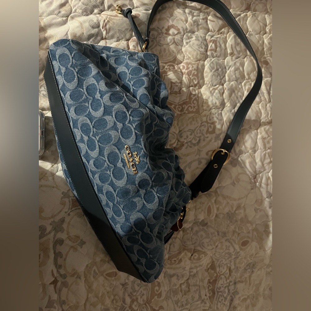 Coach Navy and Black Signature Shoulder Bag